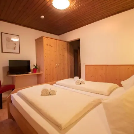 Swiesers Hotel *